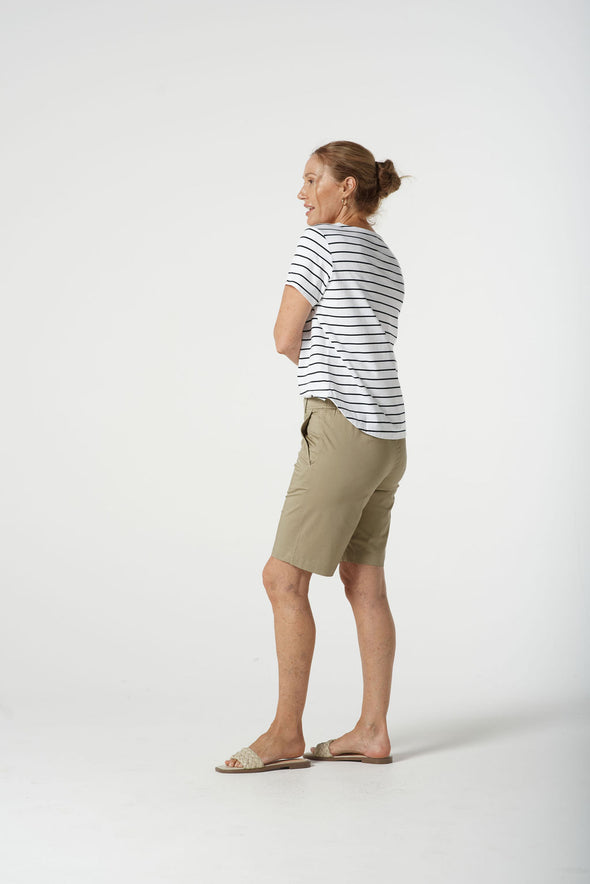 Relax Cotton Tee - White/Navy